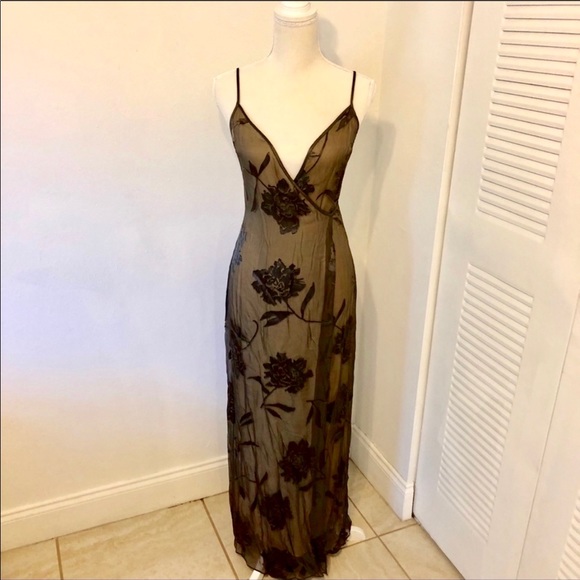 BCBGMaxAzria Dresses & Skirts - NWT BCBG MAXAZRIA Floral Silk Velvet Tie Wrap Gown